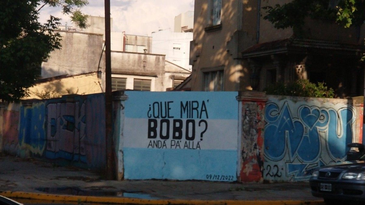 Qué mira bobo Andá paallá la frase de Messi que se volvió mural en