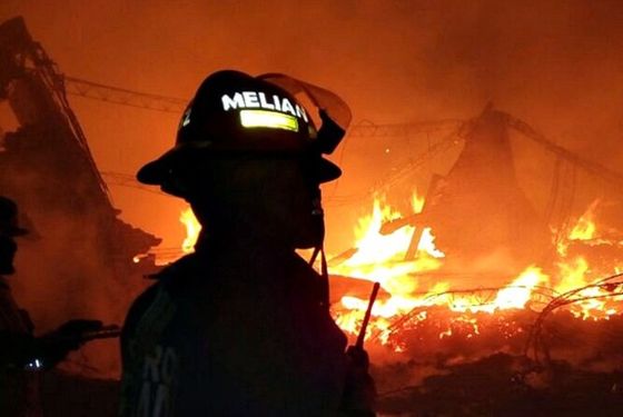 Jonathan Melian, bombero de Ensenada sobre el incendio en Recoleta: ¿Cómo extinguir el fuego?