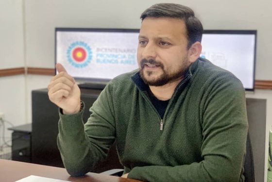 El Senador Provincial Emmanuel Gonzalez Santalla presentó un proyecto para prohibir los celulares en las escuelas primarias de la Provincia