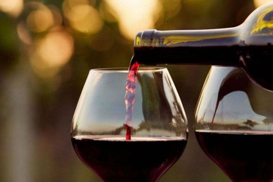  Mario Rusmando, periodista especializado en vinos, por el Día del Vino Argentino: 